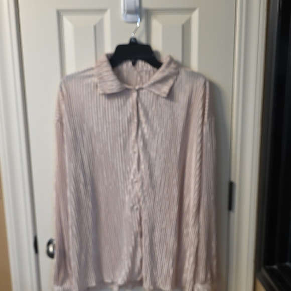 None Tops - Elegant Cream Women's Top